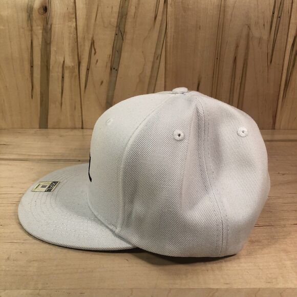 XFL Football Snapback Hat White OSFM Brand New - Picture 3 of 7